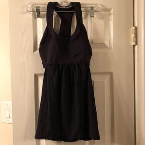 Lululemon black 2-in- 1 tank/ sports bra size 6